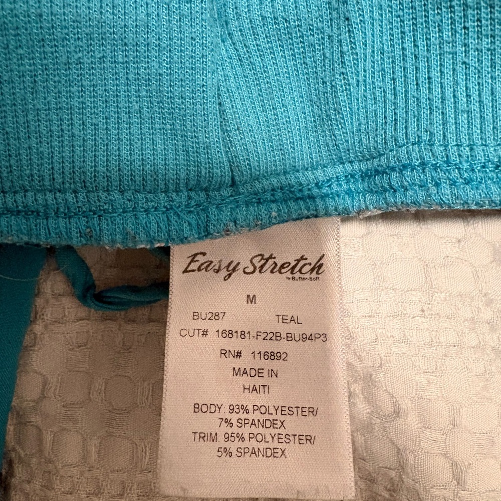 Easy STRETCH Mila Women's 7-Pocket Jogger Scrub Pants - Picture 4 of 5